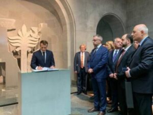 نصب ومتحف الإبادة الجماعية 3